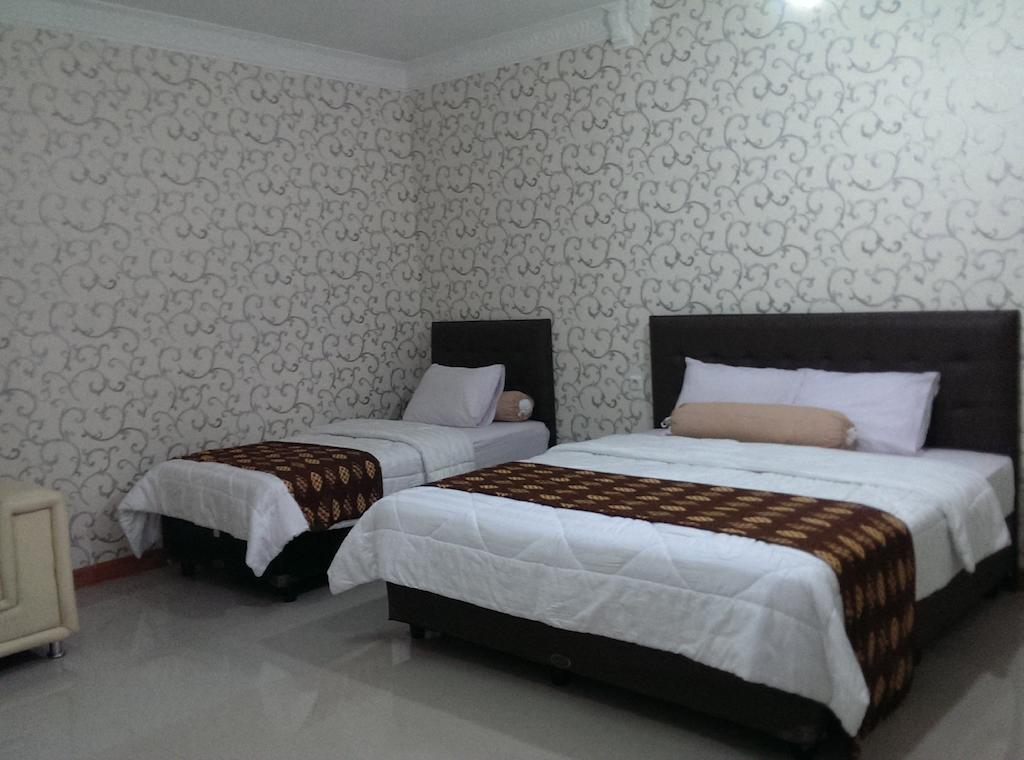 Rene Hotel Джокьякарта Экстерьер фото