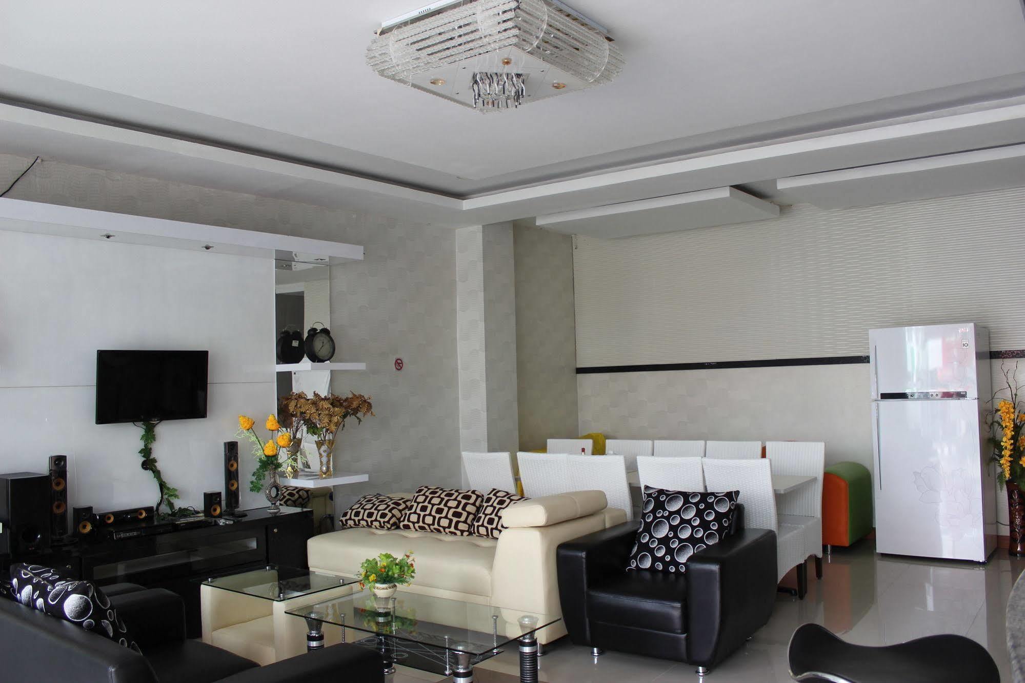 Rene Hotel Джокьякарта Экстерьер фото