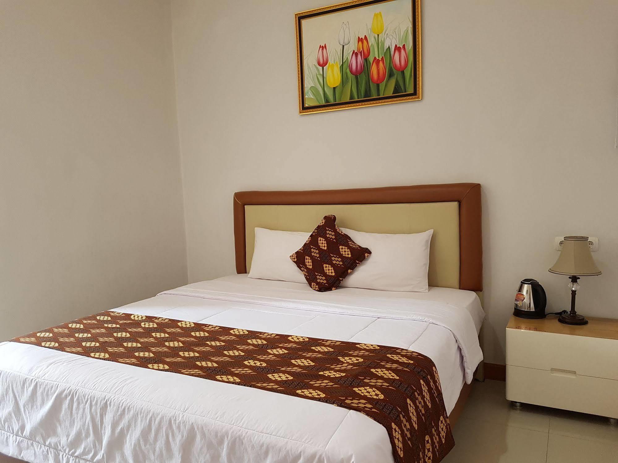 Rene Hotel Джокьякарта Экстерьер фото